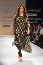 Model walk the ramp for payal Kapoor show at Lakme Fashion Week Day 3 on 5th Aug 2012 (29).JPG